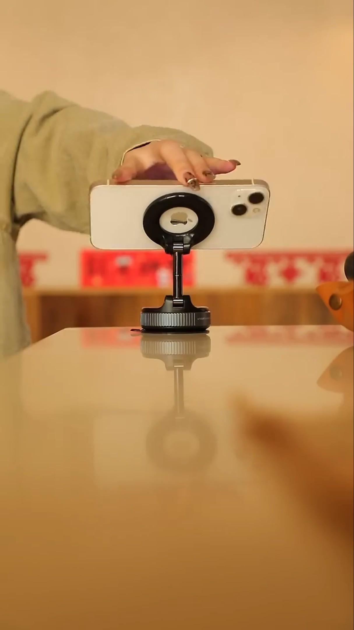 Mobile phone holder desktop holder holder