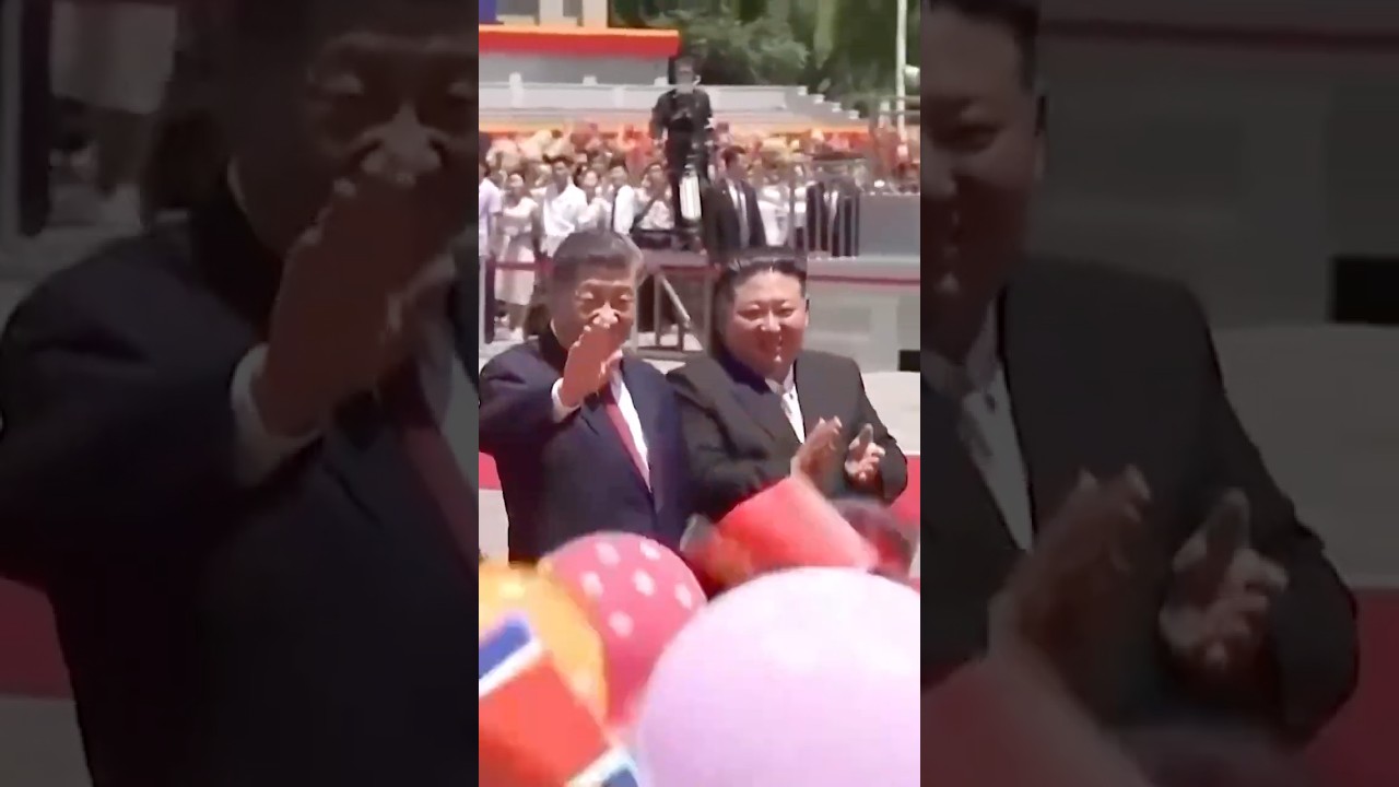 Xi Receives Lavish Welcome From Kim in North Korea - YouTube