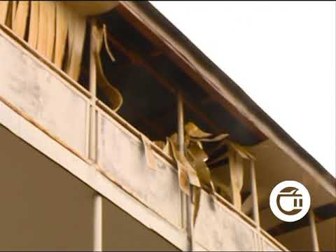 თელავში სამსართულიან სახლს ცეცხლი გაუჩნდა