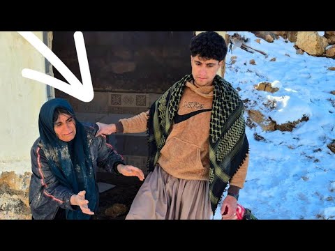 Heartbreaking Homeless Grandmother Kicked Out In Heavy Snow