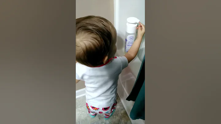 Piper pretends to wash her hair