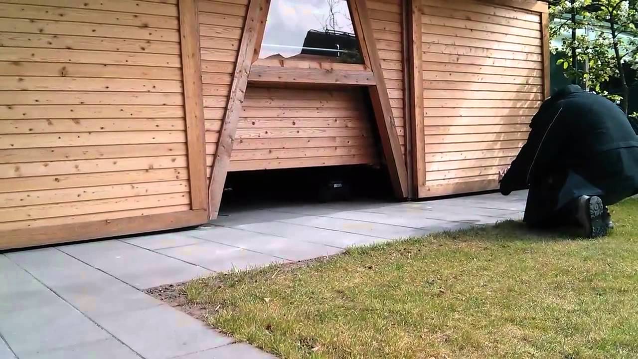 Робот-газонокосилка Robomow RC304