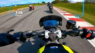 Chasing 2x Ducati Panigale V4 with Triumph Street Triple 765 RS at the track  Costa Rica