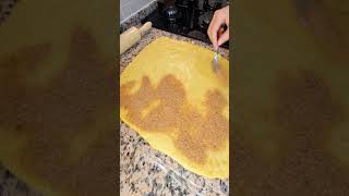 Tarçınlı Çörek (Cinnamon Roll)