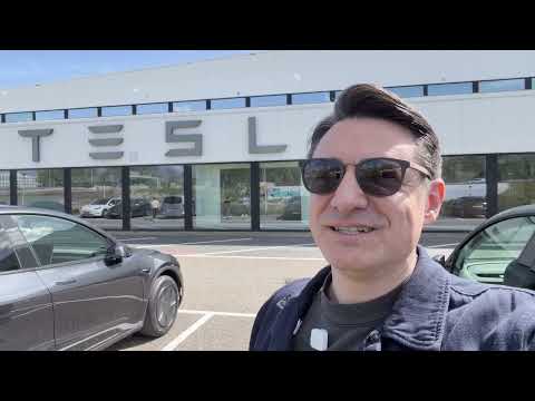 Video TESLA FULL SELF DRIVE SUPERVISED IN AMSTERDAM
