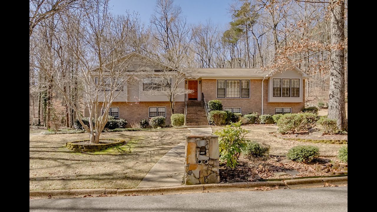 Homes for Sale in Tuscaloosa, 142701, 4405 Woodland Hills Drive, Dana