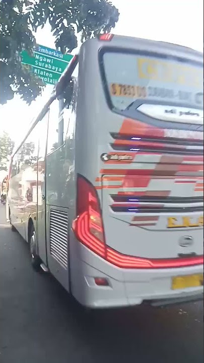 hanya sopir bus Eka yg bisa mainin klakson.#shortvideo .#busmaniacomunity .#busekacepat .#fyp
