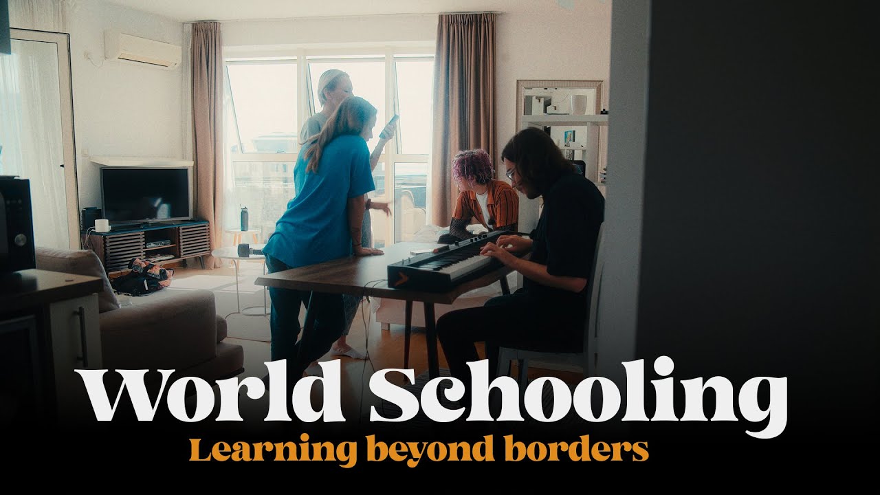 Home schooling while traveling full-time (World Schooling Families)