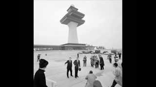 JFK AT DULLES INTERNATIONAL AIRPORT (NOVEMBER 17, 1962)