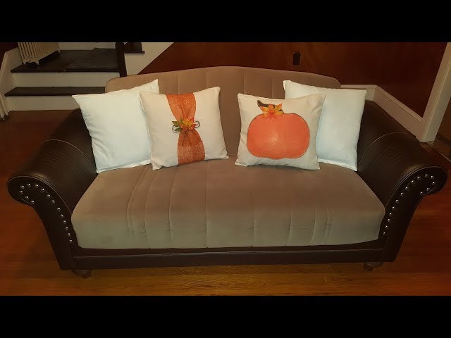 Decora tu sala con unos cojines para sillones cafe  Decoración de sofá  marrón, Decoración de unas, Cojines para sala modernos