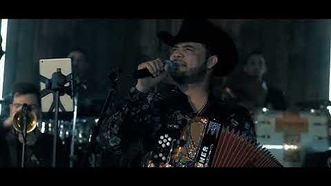Dareyes de la Sierra - 70 Calaveras (En Vivo Con Banda)