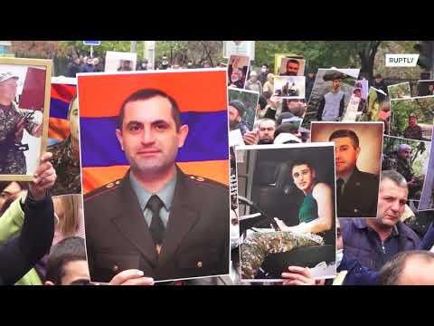 Armenia: Demonstrators appeal to Russia to help return prisoners and bodies from Azerbaijan