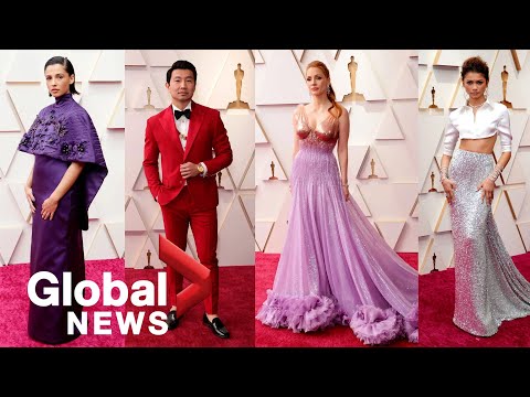 Video: Stylists talk about Grammy and BAFTA dresses
