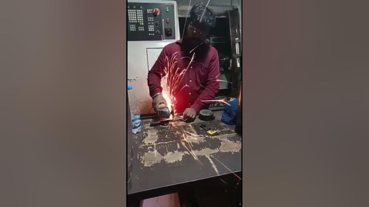 Sandvik Coromant Silent tool boring bar. The pretuning system of the