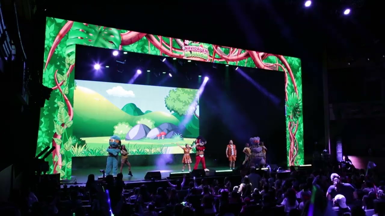 Los meñiques de la casa y Lara Campos Navidad en la Jungla