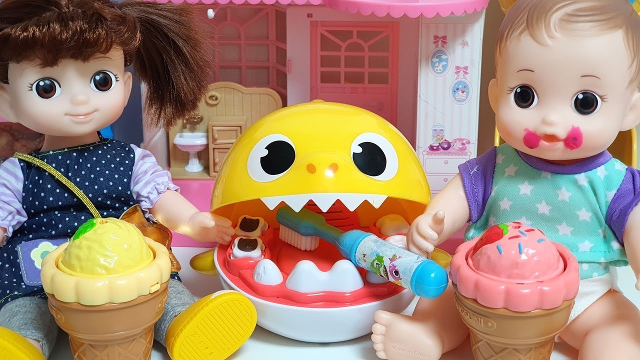 [FoamingPlay] Baby doll baby shark brushing teeth kongsuni brushing