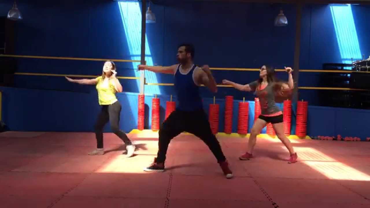 El party me llama - Daddy Yankee ft  Nicky Jam / ZUMBA