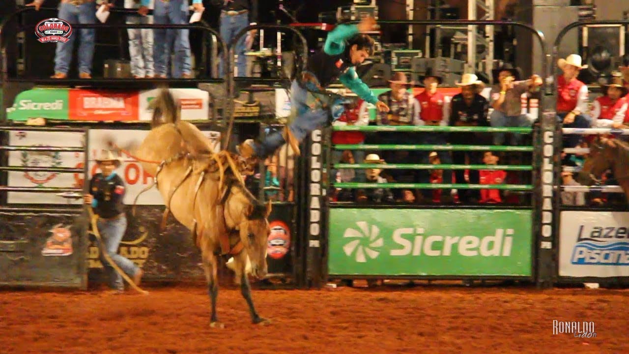 Cavalos Indomáveis - Rodeio em Cutiano Colorado 2018 