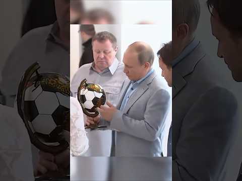 #putin #lider #presidente #rusia Putin visits a children's camp and sports center.