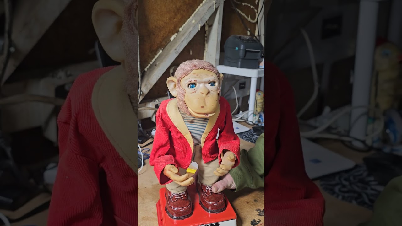 Rosko see speak no evil see no evil hear no evil monkey battery Operated tin toy 50s 60s vintage