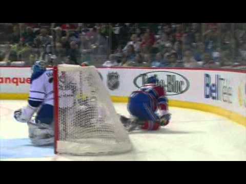 Brian Gionta goal, Wrist, Off. Zone, 11 ft, on Jean-Sbastien Gigure (2011-02-12)