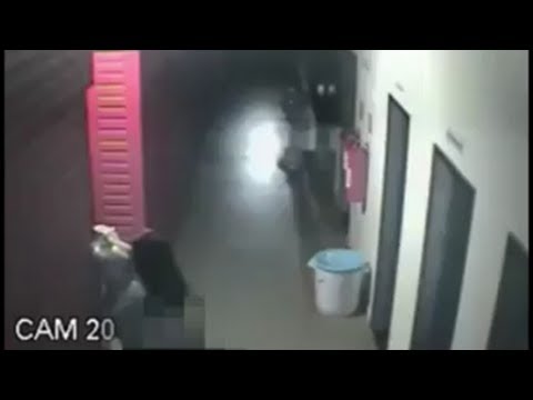 Caught On Cctv Thief Breaks Into Shopping Mall And Tries To Have Sex