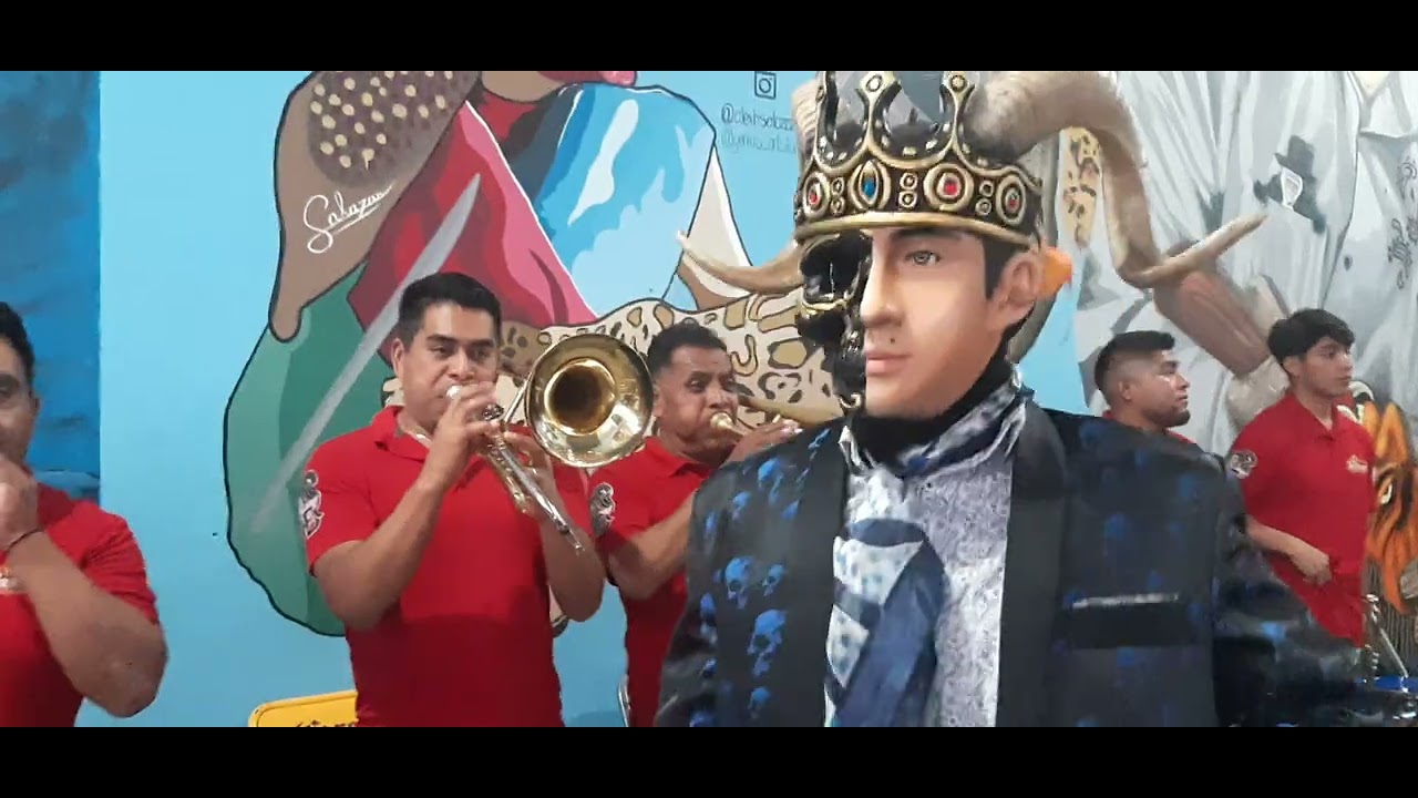 Y ES LA BANDA BICENTENARIO DE SANTA ROSA CAXTLAHUACA OAXACA