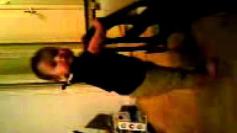 Videoklipp0068 a dansar till sannes poker face.3gp