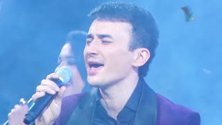 Ulug'bek Rahmatullayev va Ziyoda - Meni sev | Улугбек ва Зиёда - Мени сев (concert version)(Официальный сайт: http://www.rizanova.uz/ Подпишись на новые клипы http://bit.ly/RizaNovaUZ RizaNova @ Google+ http://google.com/+RizaNovaUZ ..., 2016-02-26T14:41:49.000Z)