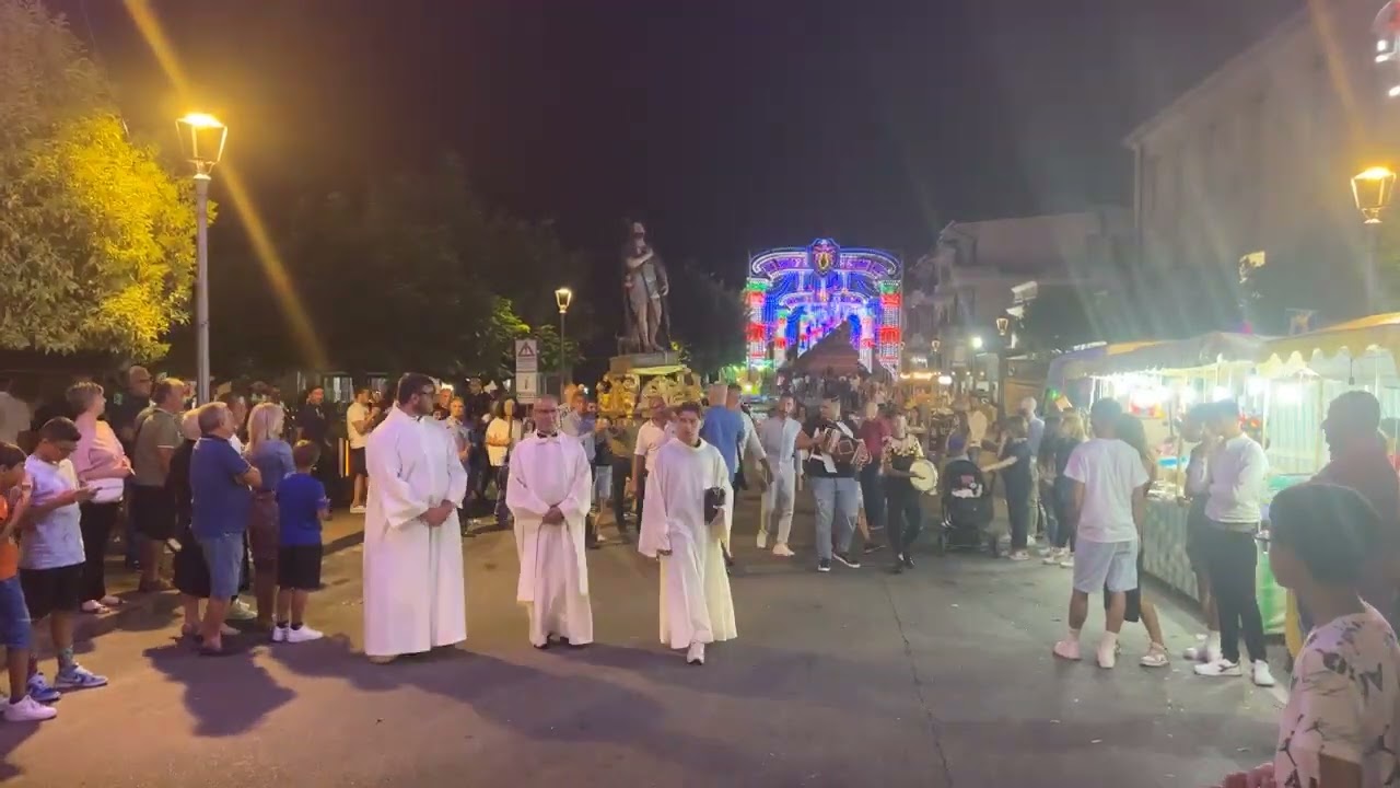 Stilo: Uscita della processione di San Rocco verso il Boschetto 16 Agosto 2023