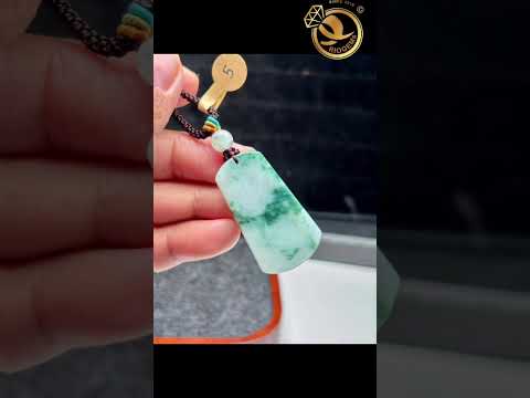 Mặt Dây Chuyền Vô Sự Cẩm Thạch Thiên Nhiên