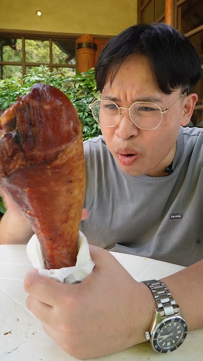 Disney World vs. Universal Turkey Leg