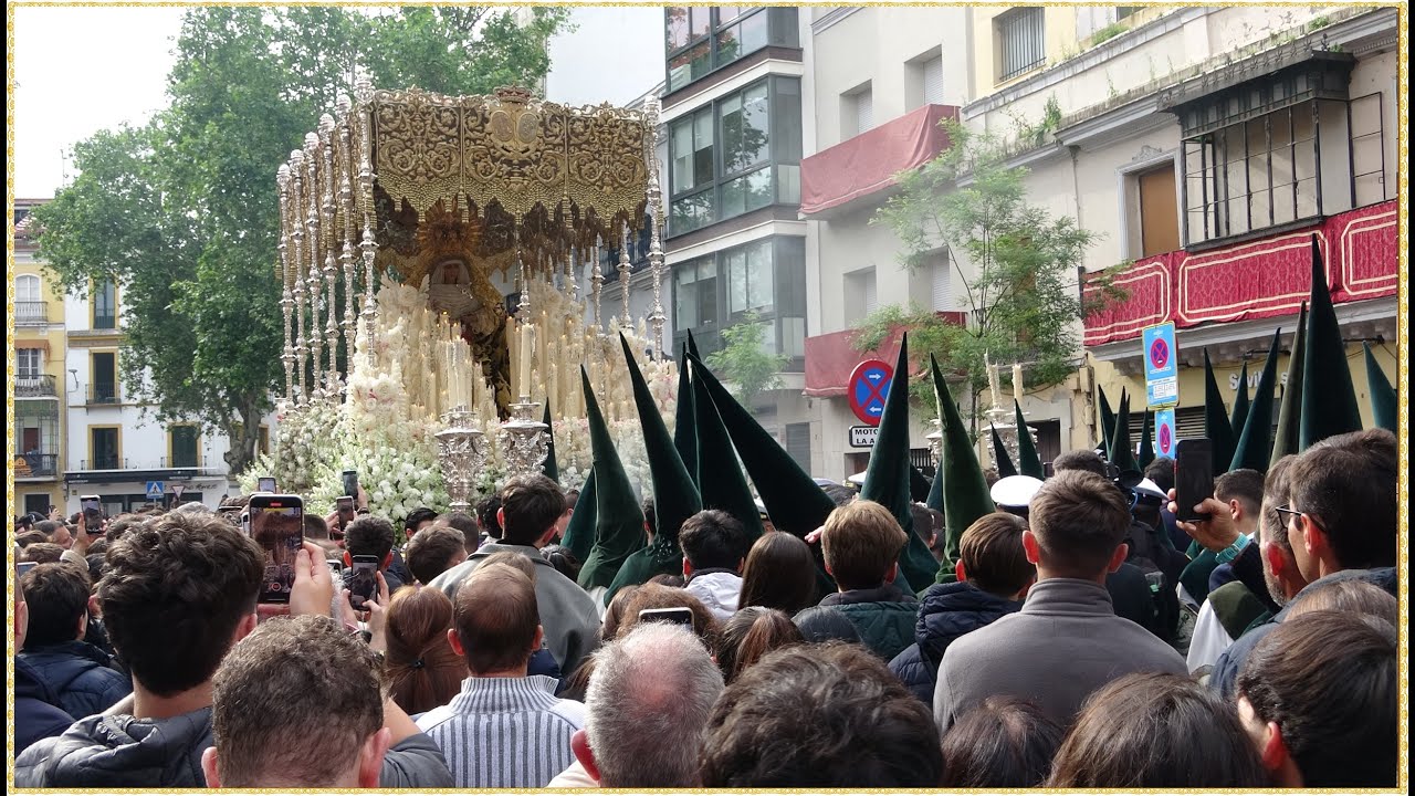 4K - ESPERANZA DE TRIANA EN EL BARATILLO SEMANA SANTA DE SEVILLA 2025