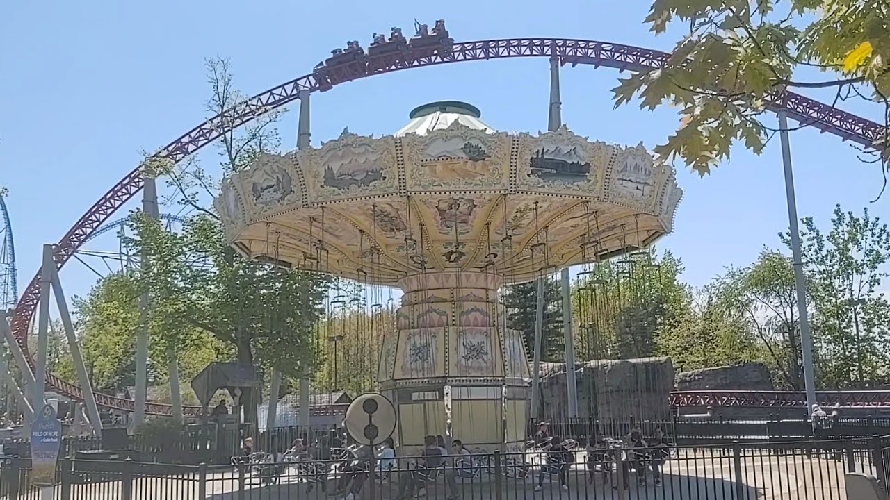 WAVE SWINGER @ Cedar Point // Swing Ride