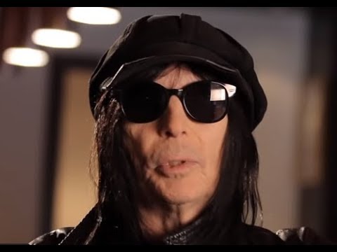 MÖTLEY CRÜE guitarist Mick Mars update on anticipated new solo album.. w/ "Talking Metal" posted