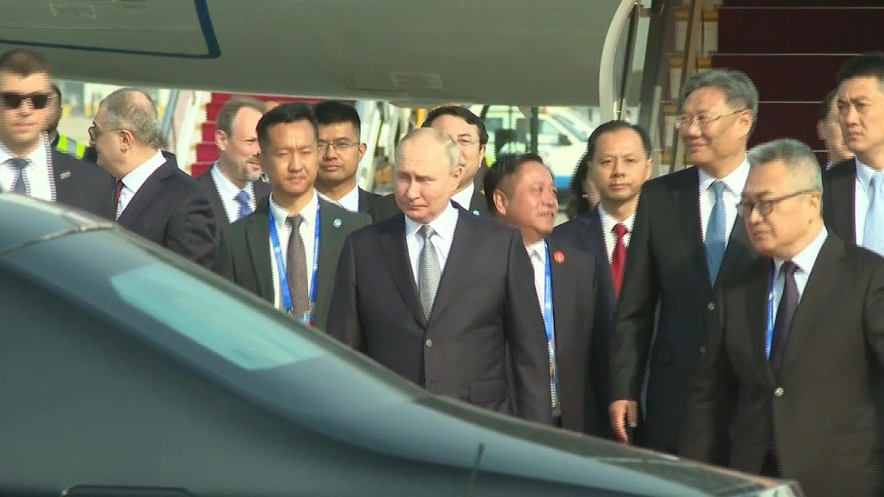 Vladimir Poutine arrive en Chine | AFP Images - YouTube