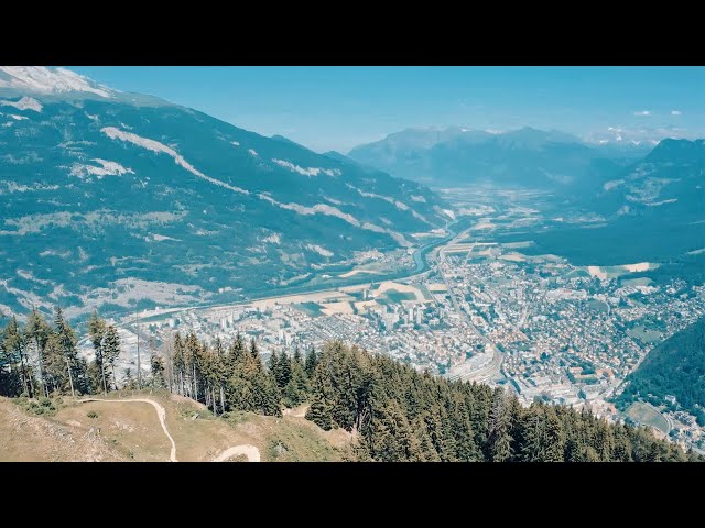 Watch Imagevideo Chur Tourismus - Im Zentrum des Bergzaubers on YouTube.