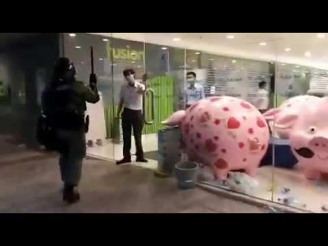 【警方欲進入大埔超級城被拒】