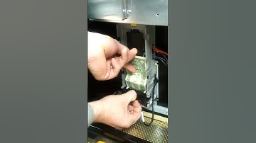 Clearing a Bill Acceptor Jam