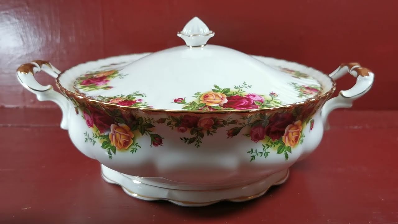 Королевская супница Albert China Old Country Roses с крышкой