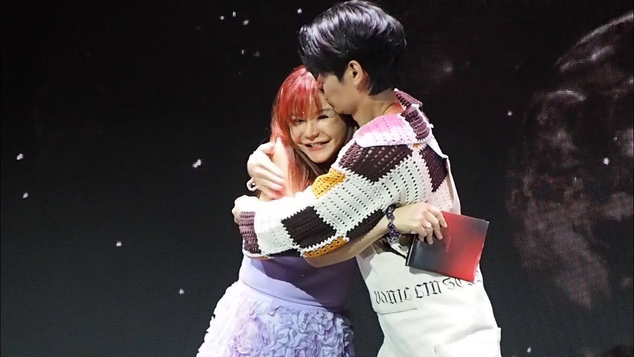 Jeff Satur ช่วง fansign(บางส่วน)+ปิดงาน @ #JeffSatur1stFanSign