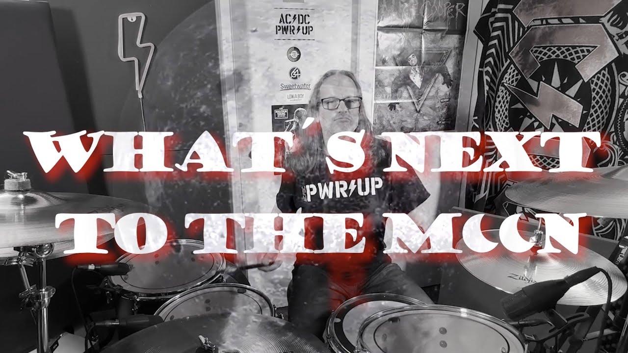 AC/DC fans.net House Band: What's Next To The Moon