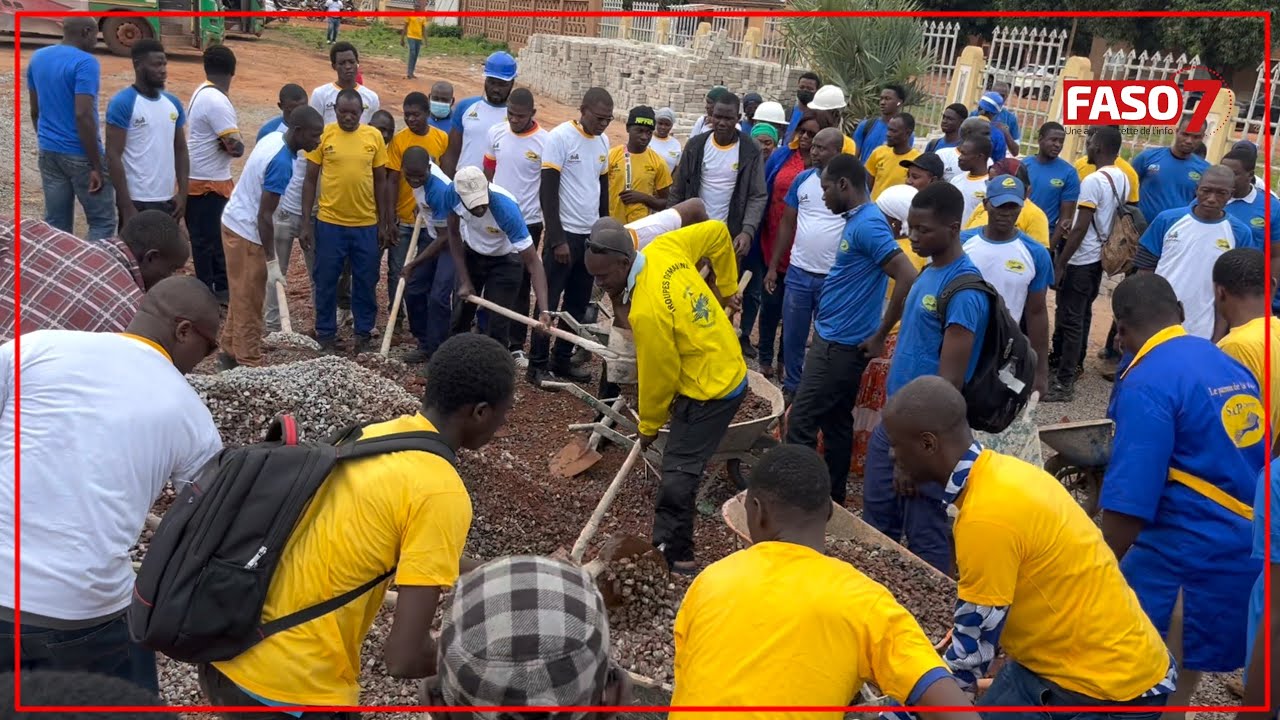 Burkina Faso : SAP Olympic offre 30 tonnes de granite concassé et 1000 litres de gasoil à Faso Mêbo