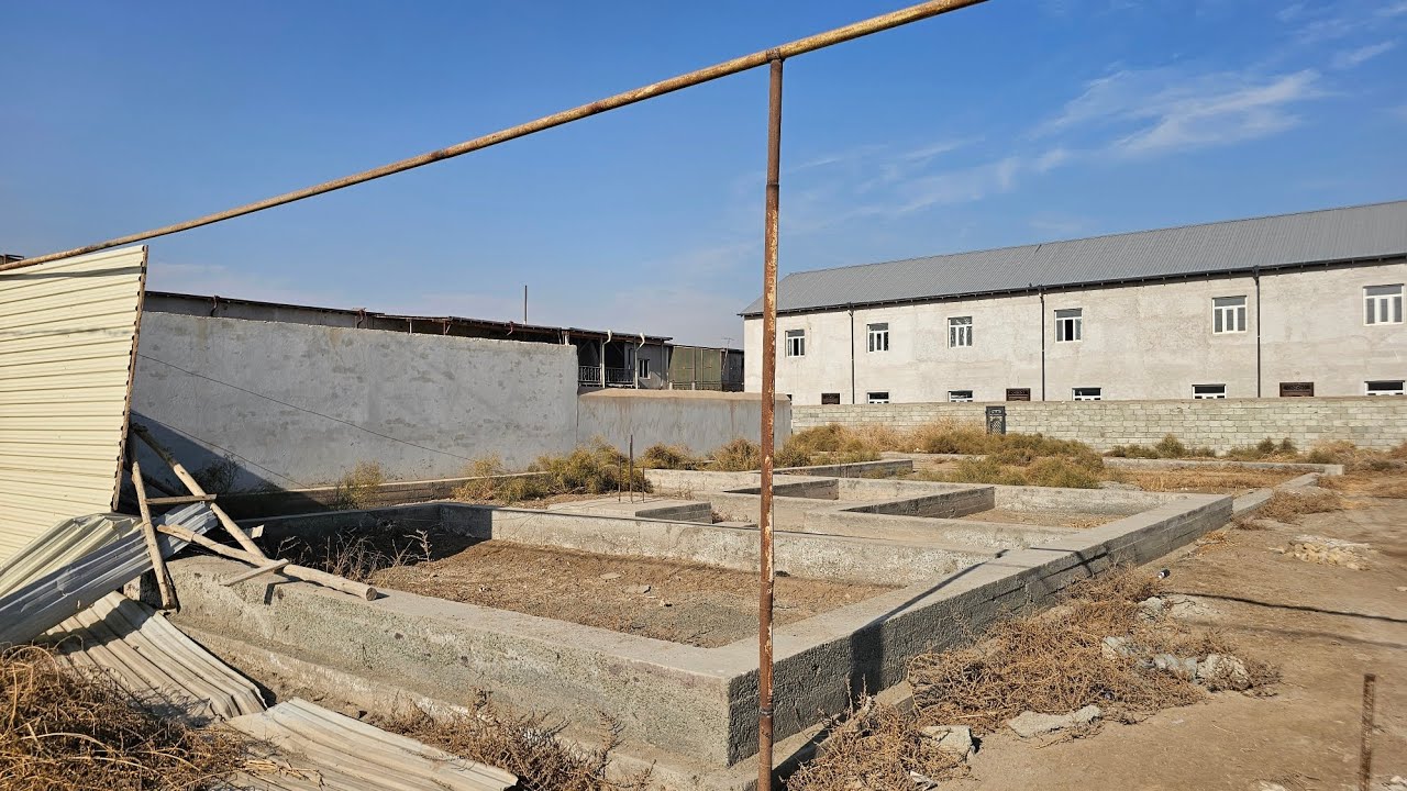 Yangibozor sentr paxto zovod yonida 500m²/kv joy o'rin sotiladi pulini kelshamiz noturar joy