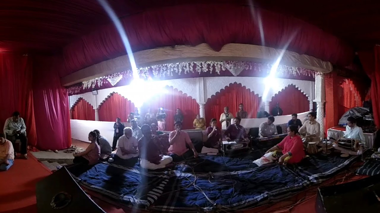 360 degree Video of Live Sangeet at world famous Ashirwad Ganesh of Vadodara.