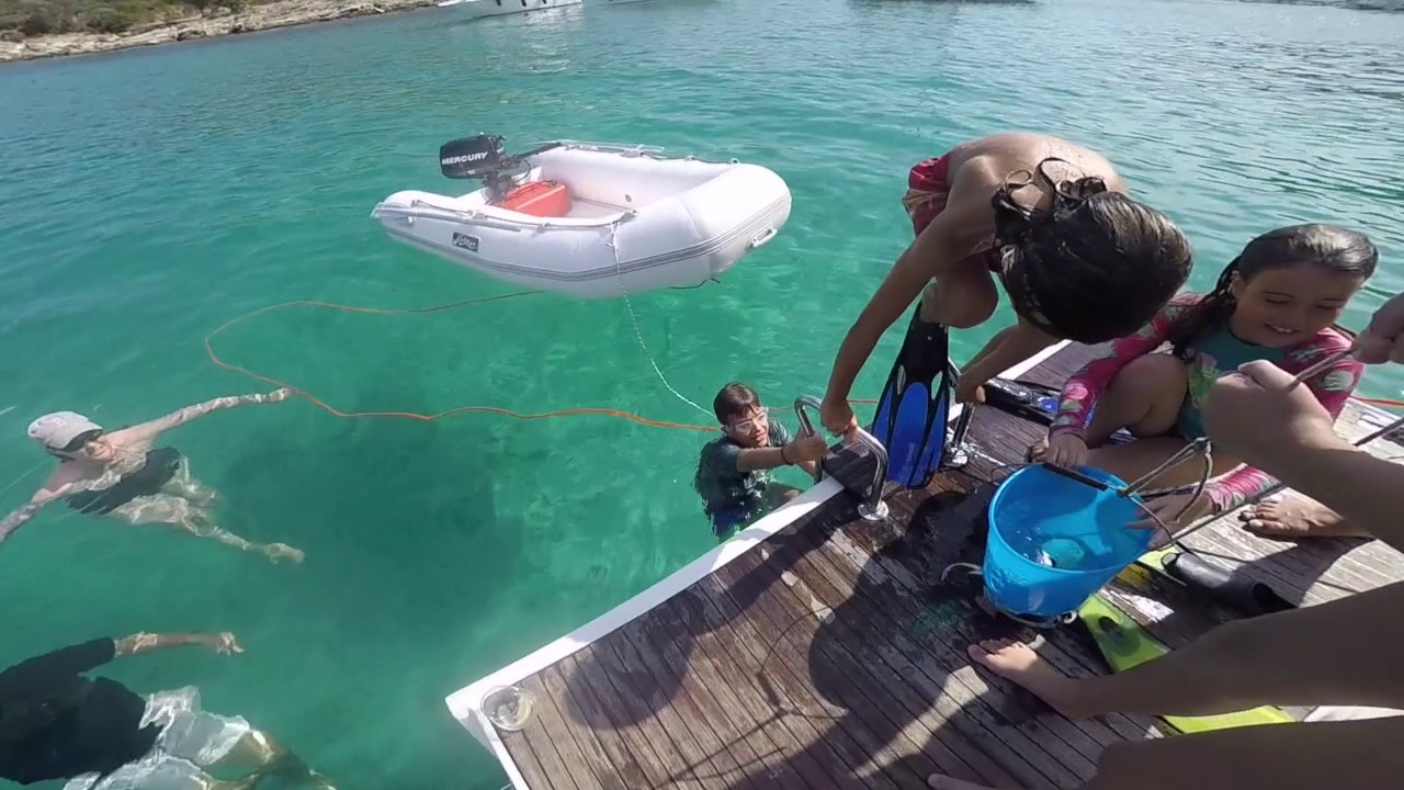 400mm clearance, help from friends and adventuring famous villages. Sailing Nikau, Vlog 7 (Corsica)