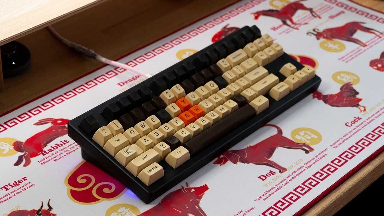 Cherry Ergo Clears on Stainless Steel bisoromi Wristbreaker TKL Sound