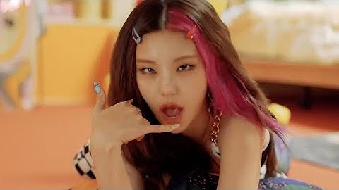 ITZY "SWIPE" MV but it