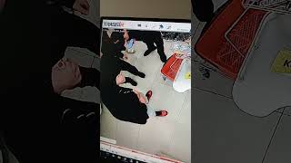 хотел своровать ром, разбили терминал.