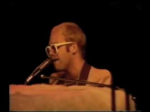Elton John: Goodbye Yellow Brick Road: 1976